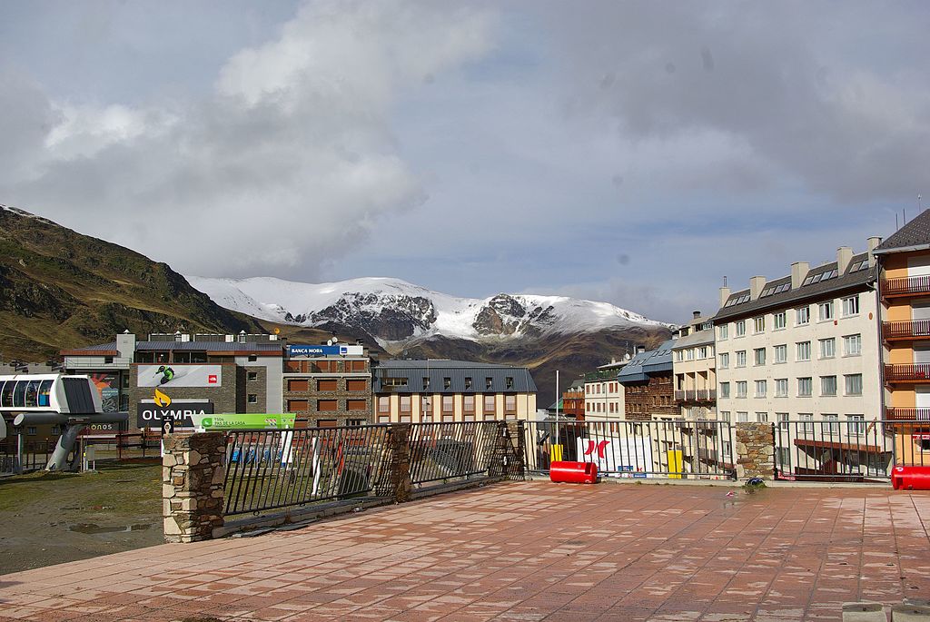 ® ANDORRA PAS DE LA CASA 1ª NEVADA 2009 - panoramio (11).jpg