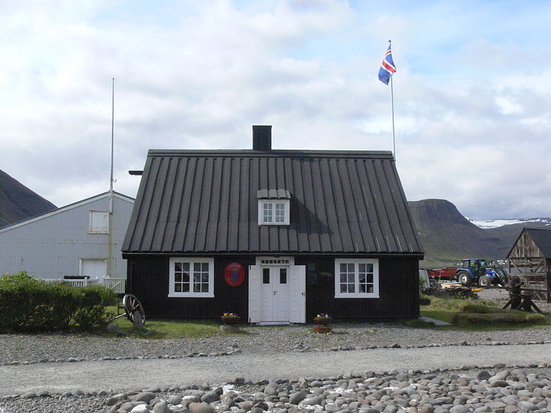 File:Ísafjörður 14.JPG
