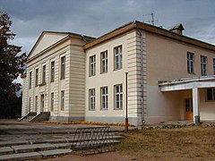 Žīguru skola 2002-09-14 - panoramio.jpg