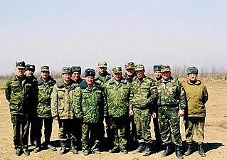 Управление 58-й общевойсковой армии в поле, 2003 год