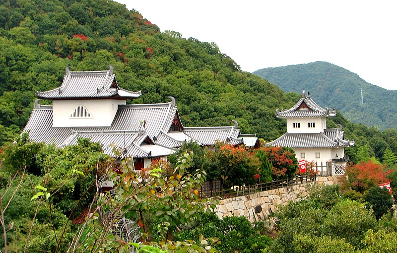 File:尾道市 因島村上水軍城 - panoramio.jpg