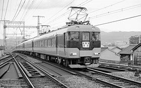 近鉄12000系電車 - Wikipedia