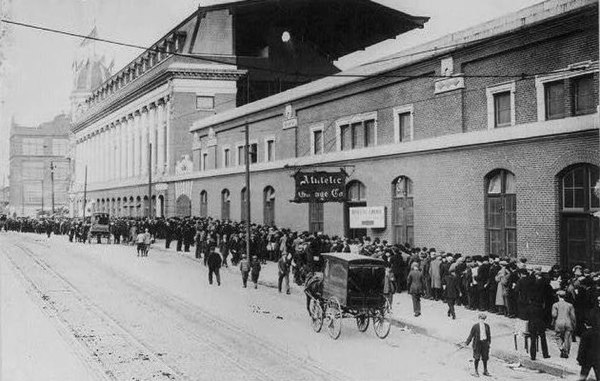 ...and the tail: the less punctual fans line up down Lehigh, beyond the end of the grandstand