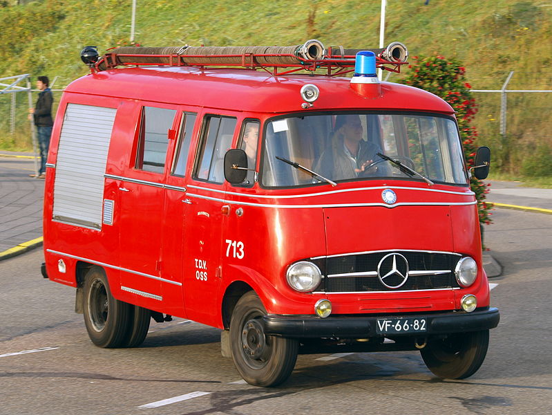 File:1966 Mercedes-Benz L408slash28 pic-005.JPG