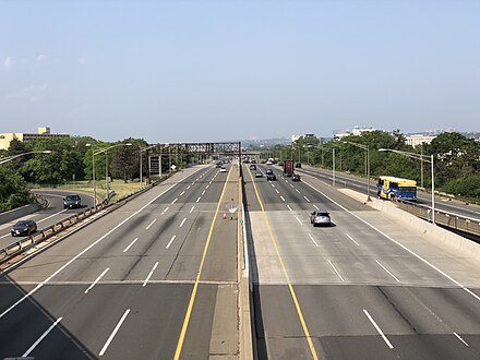 The northbound New Jersey Turnpike (I-95) in Secaucus
