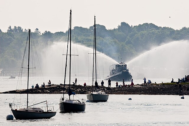 Image: A naval fireboat, Portsmouth, New Hampshire  b