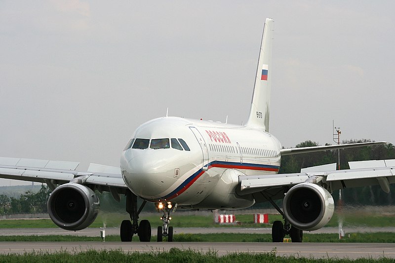 File:Airbus A319-112, Rossiya Airlines JP7392067.jpg