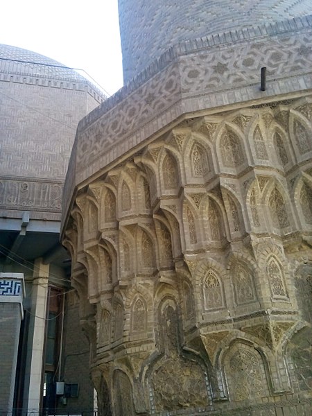 AlKhulafa Mosque in Baghdad 04.jpg