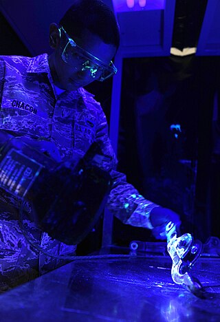 <span class="mw-page-title-main">Fluorescent penetrant inspection</span> Non-destructive inspection method, type of dye penetrant inspection