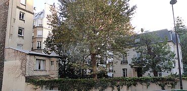 No 5 : ancien hôtel de la duchesse de Vendôme.