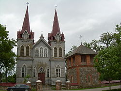 BZN Medingenai church front 1.jpg