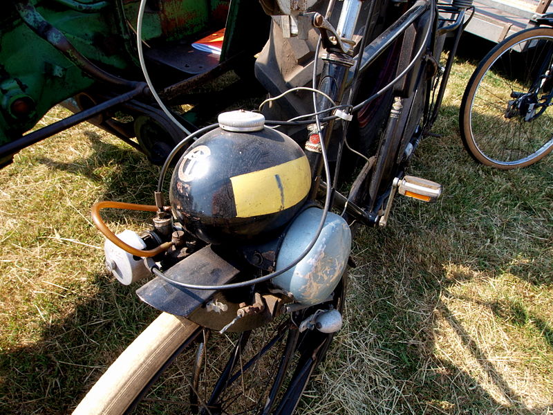 File:Berini M13 auxiliary engine on Phoenix bicycle pic1.JPG