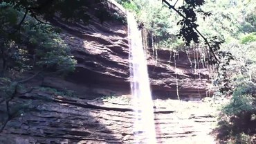 Fichier : Boti Falls (Vidéo).ogv