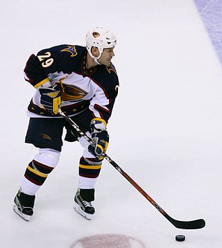 <span class="mw-page-title-main">Brad Larsen</span> Canadian ice hockey player
