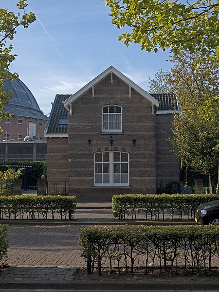 File:Breda, Nassaustraat8.jpg