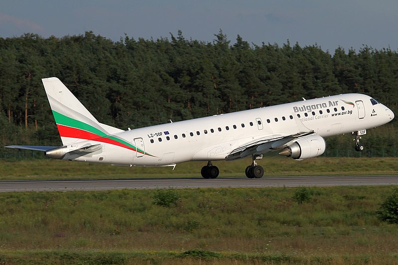 File:Bulgaria Air Embraer 190AR LZ-SOF FRA 2014-08-21.jpg