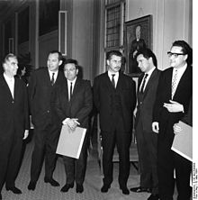 Wolfgang Neuss (third from left) receiving the award of the Berliner Kunstpreis für Film und Fernsehen (1964)