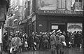 Bundesarchiv Bild 101I-027-1477-04, Marselha, Rue Bonneterie, Razzia.jpg