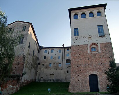 Come arrivare a Castello di Buronzo con i mezzi pubblici - Informazioni sul luogo