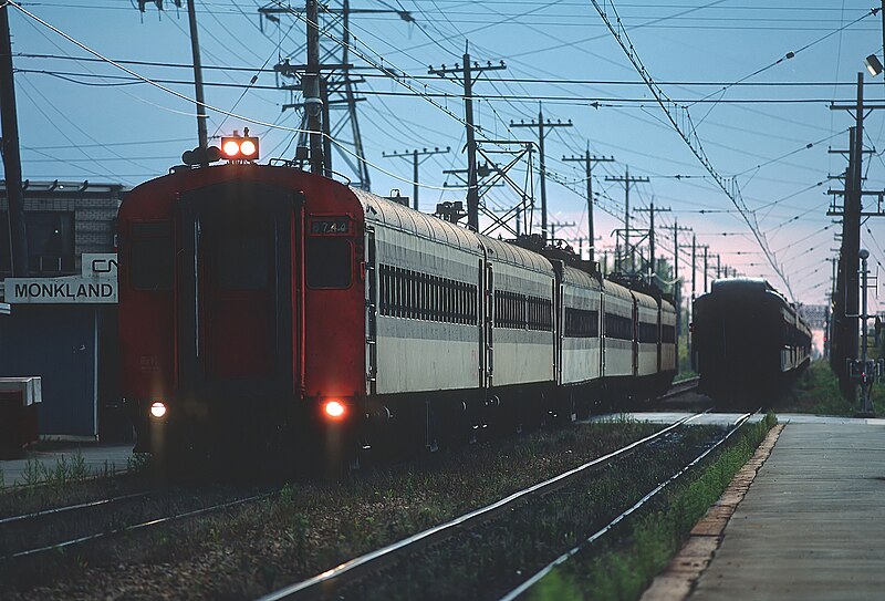 File:CN 6744 at Monkland, Quebec (22651618840).jpg