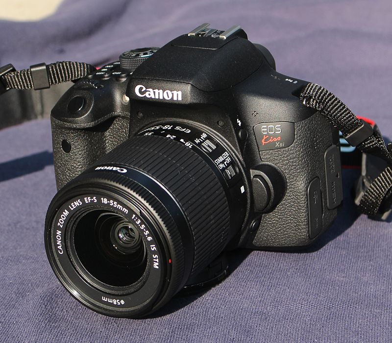 File:Canon EOS Kiss X8i.jpg - 维基百科，自由的百科全书