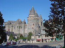 Château de Vitré Place St-Yves.JPG