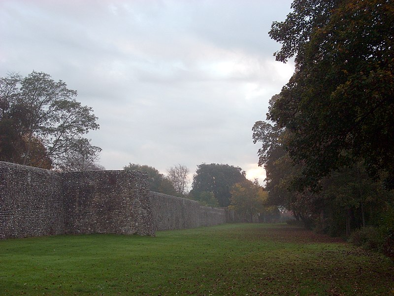 File:Chichester Roman walls 03.JPG