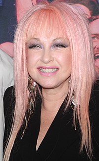 Cindy Lauper Kinky Boots red carpet premiere Capitol Theatre (33326507463).jpg