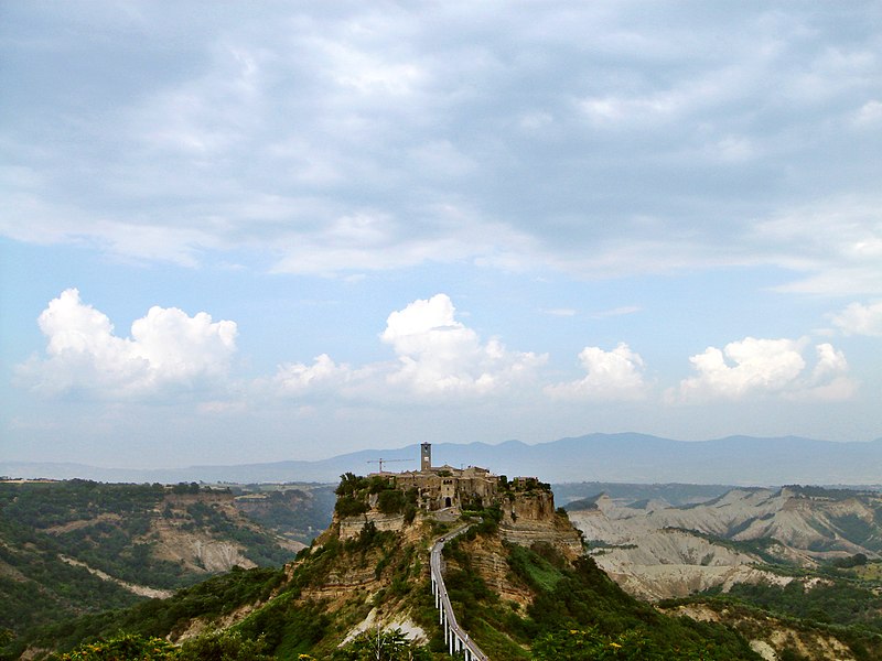 File:Civita de Bagnoregio (Wallula Junction).jpg