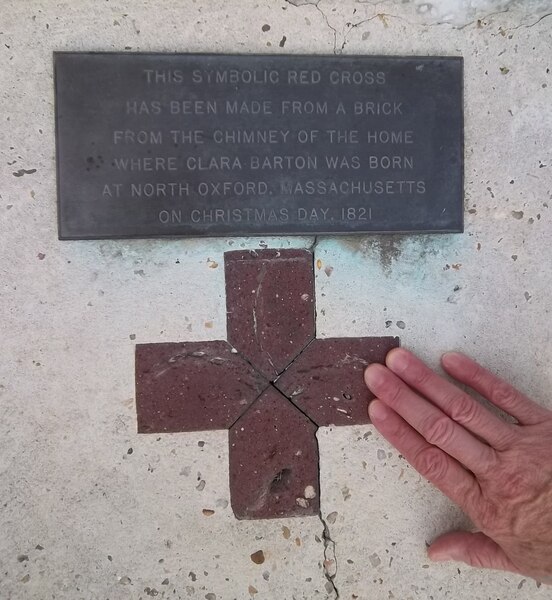 File:Clara Barton cross monument at Antietam battlefield.TIF