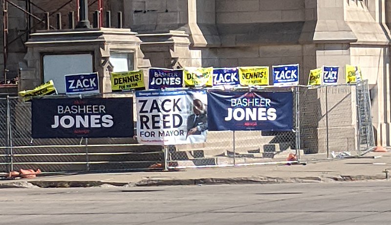 File:ClevelandMayoralCampaignSigns2021.jpg