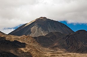 Closeup on the sairecábur volcano.jpg