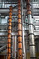 Colonne di distillazione.jpg