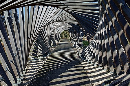 Croix parc mallet stevens tunnel