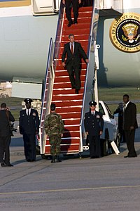 Deplaning Air Force One, President George W. Bush returns to Andrews AFB, Maryland on the afternoon of September 11, 2001, from Offutt AFB, Nebraska 010911-F-RG777-001.jpg