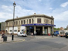 Edgware Road (Circle) station 2020.jpg