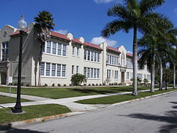 Edison Park Elementary School 2.jpg