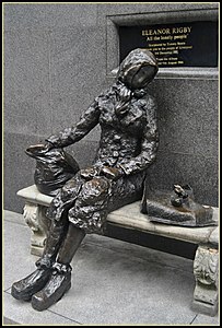 Eleanor Rigby statue restored - Stanley Street, Liverpool (2015-11-11 10.59.11 by Loco Steve).jpg