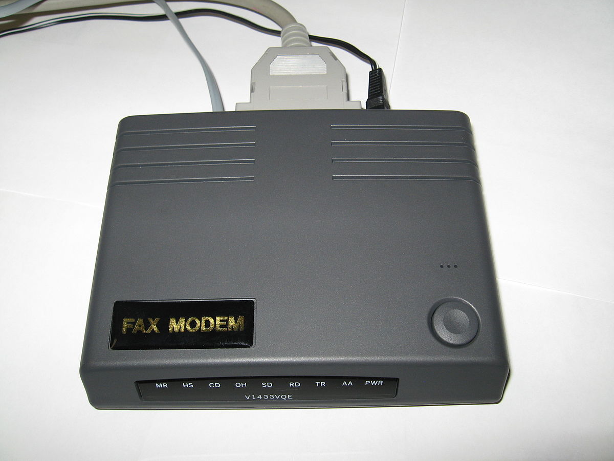 File:External 33.6k serial dial-up modem.jpg - Wikimedia Commons