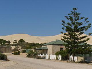 <span class="mw-page-title-main">Fowlers Bay, South Australia</span> Town in South Australia