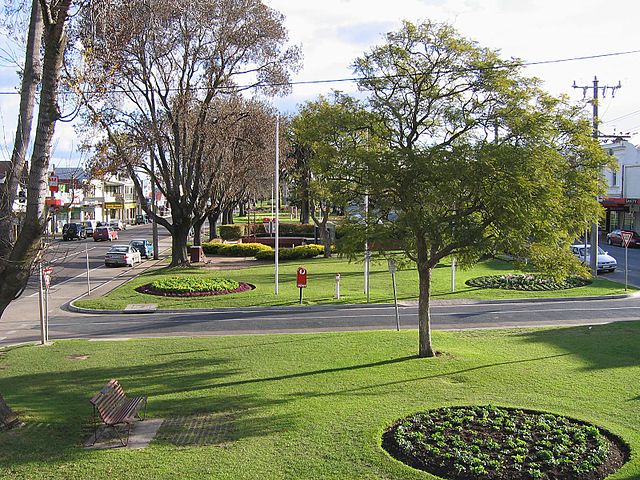 Princes Highway is picturesque in some towns, such as Gippsland’s Bairnsdale, where the median strip has been made a garden.