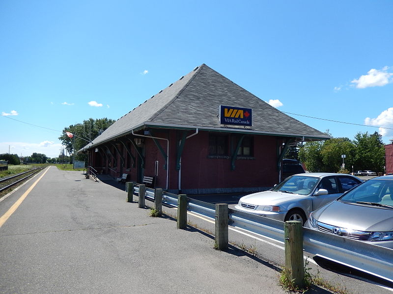 File:Gare de Drummondville 01.JPG