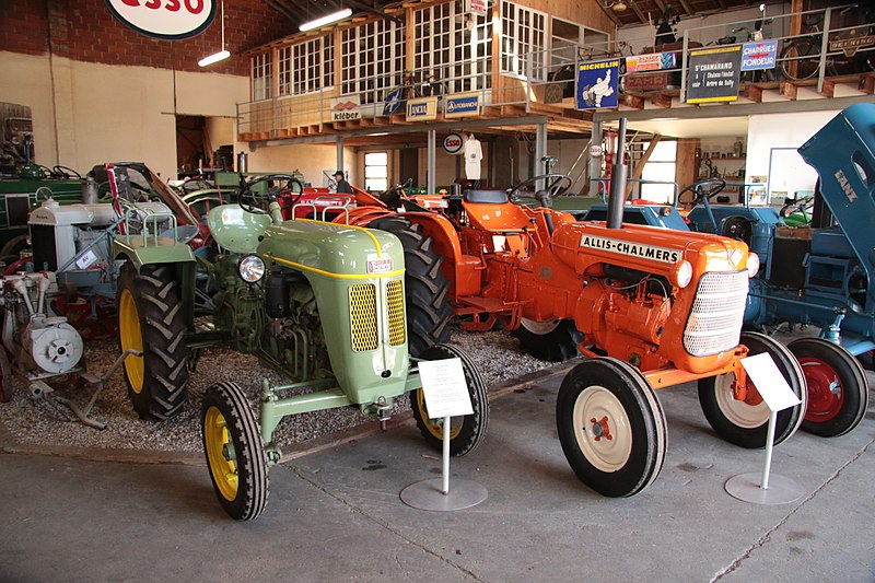 File:General view of the Museum. Atelier Musee Association Quercynoise de Vieilles Mechaniques, Cazals, Lot, France.jpg