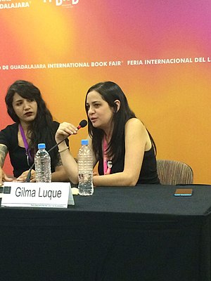 Gilma Luque en la Feria Internacional del Libro de Guadalajara (México) de 2017.