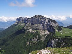 Vue du Granier depuis le sommet du Pinet au sud.