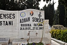 Adnan Şenses'in Zincirlikuyu Mezarlığı'nda bulunan kabri, İstanbul
