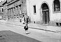 Gyerek szalad az utcán, 1957. Fortepan 19770.jpg