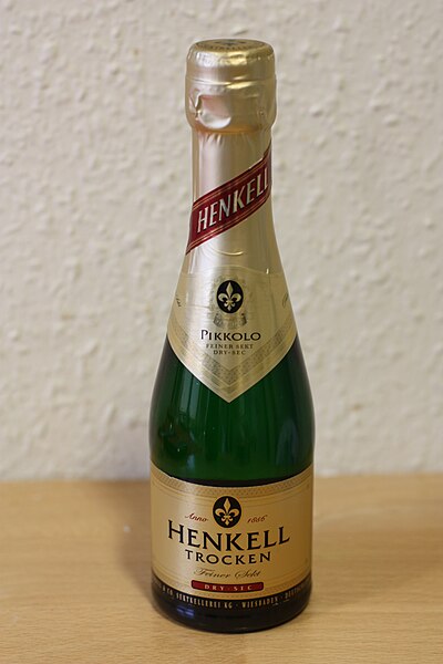 File:Henkel Sekt IMG 6362.JPG