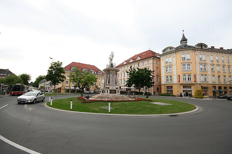 File:Heuplatz in Klagenfurt.JPG