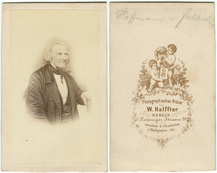 File:Hoffmann von Fallersleben, Carte-de-visite von W. Halffter, Berlin, Bild- und Rückseite.jpg